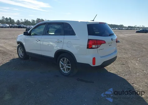 2015 Kia Sorento Lx z USA, uszkodzony, nr VIN 5XYKT3A61FG660796